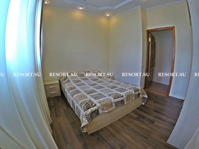 Трёхкомнатная квартира в Ялте на Набережной ул.Чехова